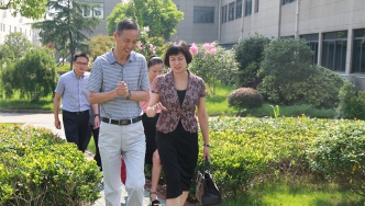 Mr. Guo Zhen, a member of Haining Municipal Standing Committee, visited Xinyi;